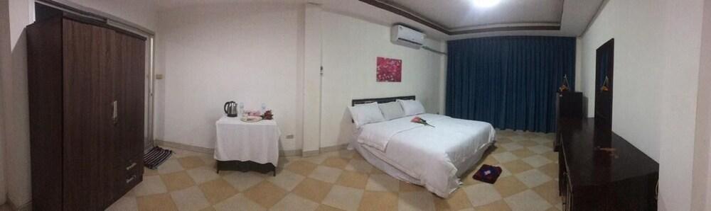 The Best Budget Hotel - Tap to explore photos