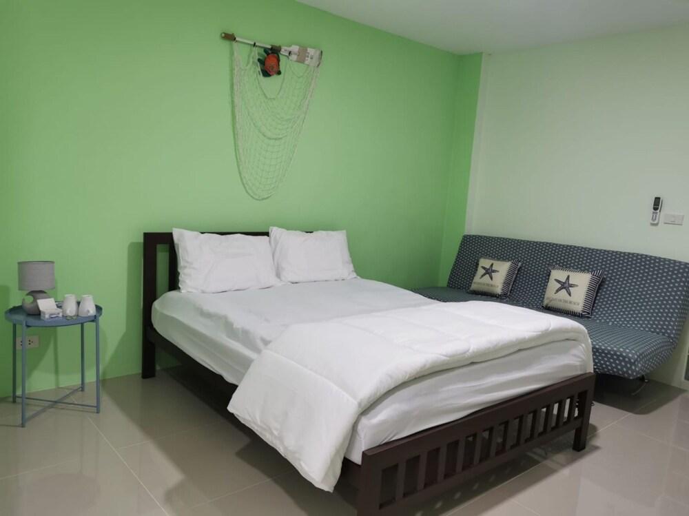 PP Residence Phuket - Tap to explore photos