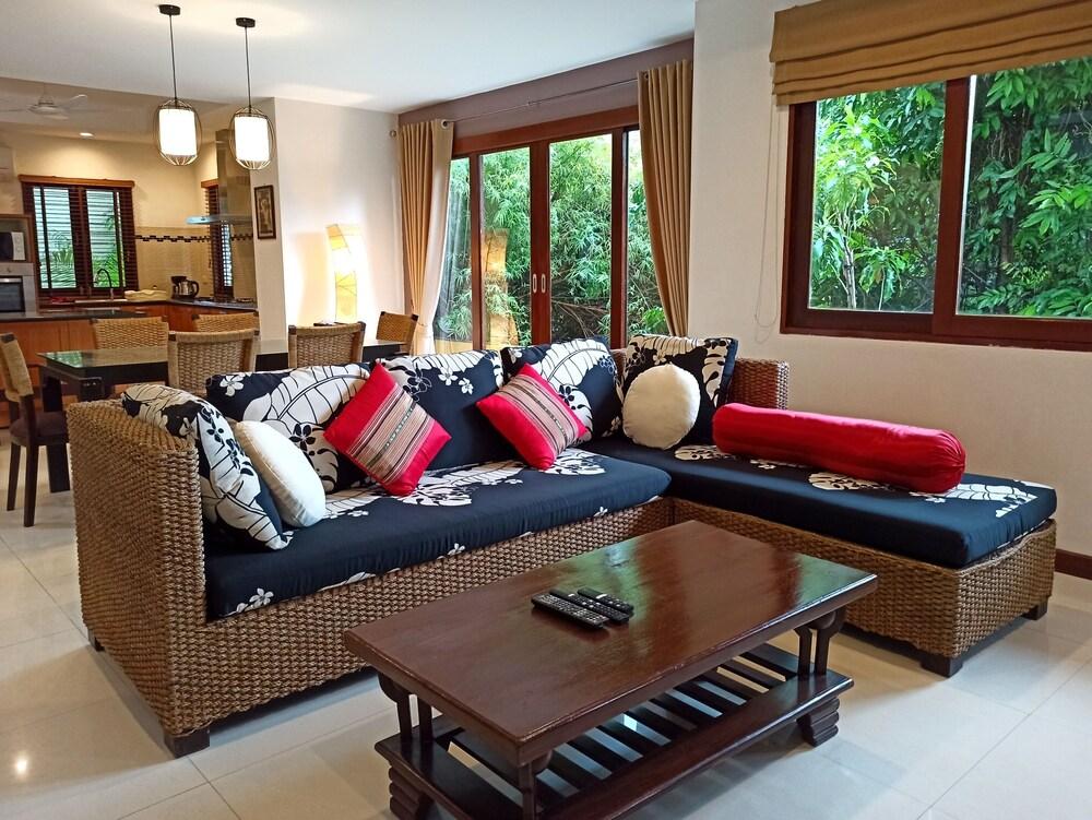 Baan Luxor Villas Koh Samui - Tap to explore photos