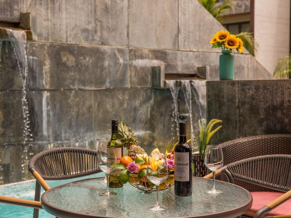Fantastic SeaView 4BR Private Pool Villa - Tap to explore photos