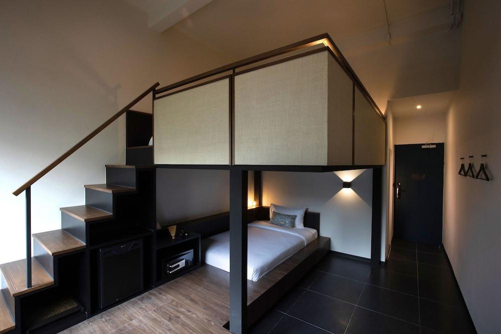 Beanstalk Bangkok Room Type - Standard Triple Room