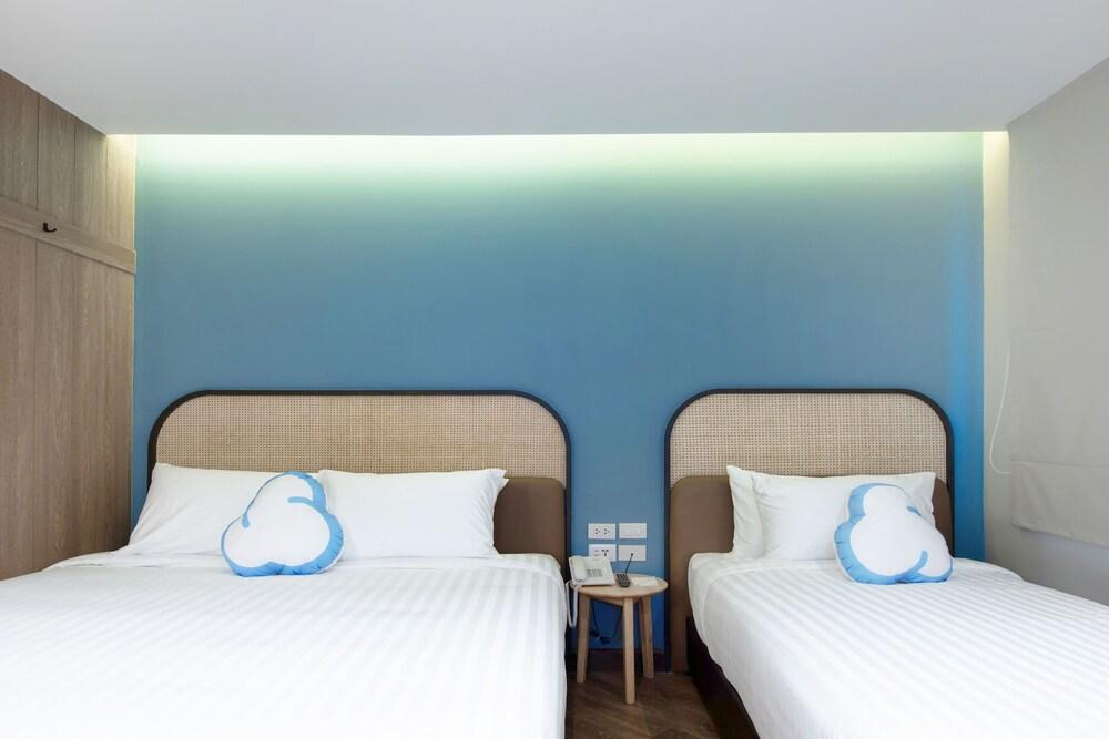 The Cotton Saladaeng Hotel Room Type - Triple Room