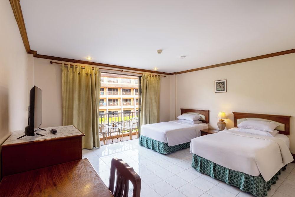 Kata Sun Beach Hotel Room Type - Twin Room with Street View