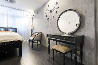 196 Old town Chic Guesthouse Room Type - King Standard