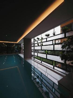 56 Hotel Sukhumvit - Tap to explore photos