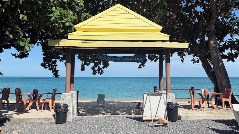 Sea Breeze Bungalow