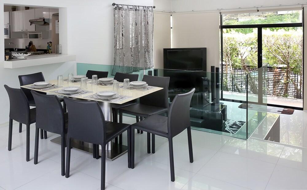 Villa Kamala Regent 4 Bedrooms - Tap to explore photos