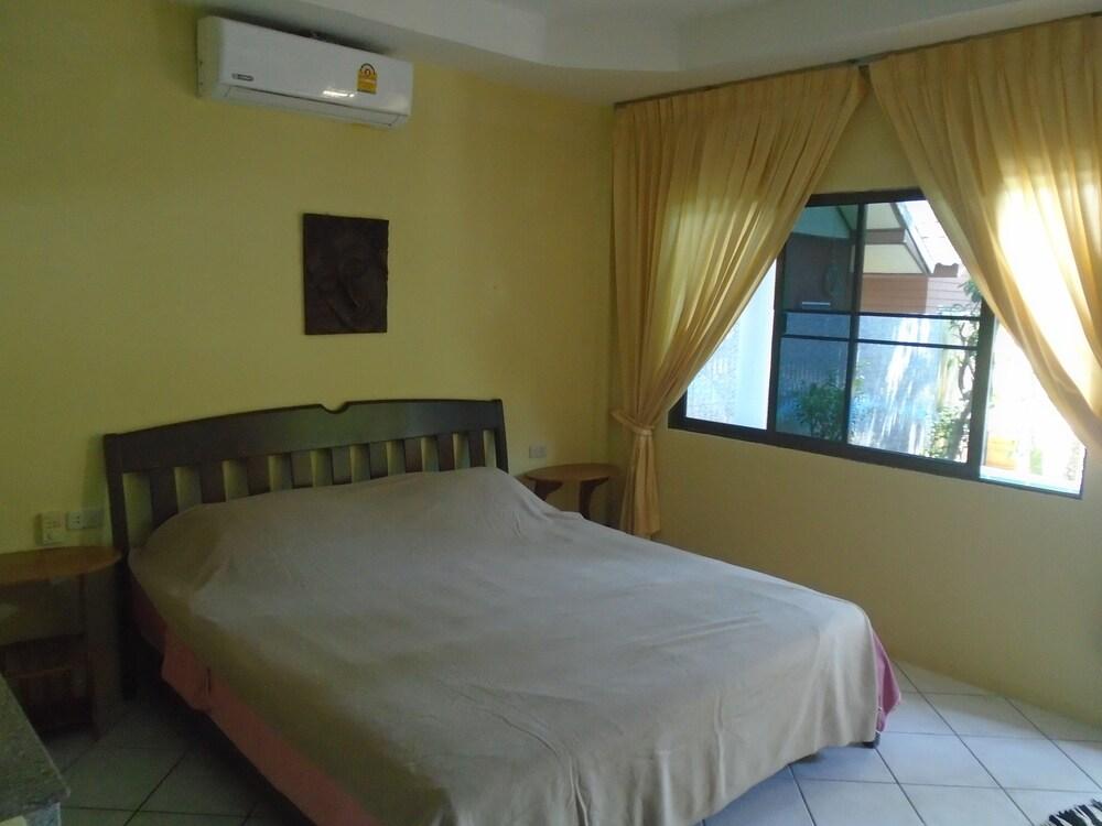 Baan Coconut Room Type - Standard Room