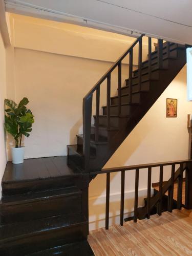 Real Bangkok Guesthouse - Tap to explore photos