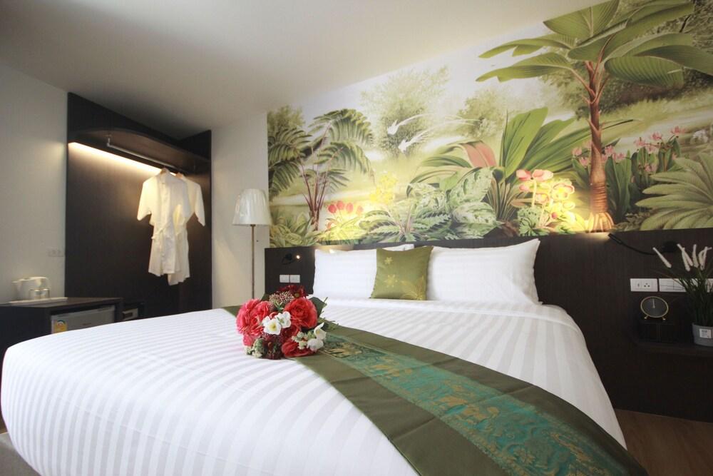 Pannarai Hotel Bangkok (Rangnam) Room Type - Deluxe Double Room