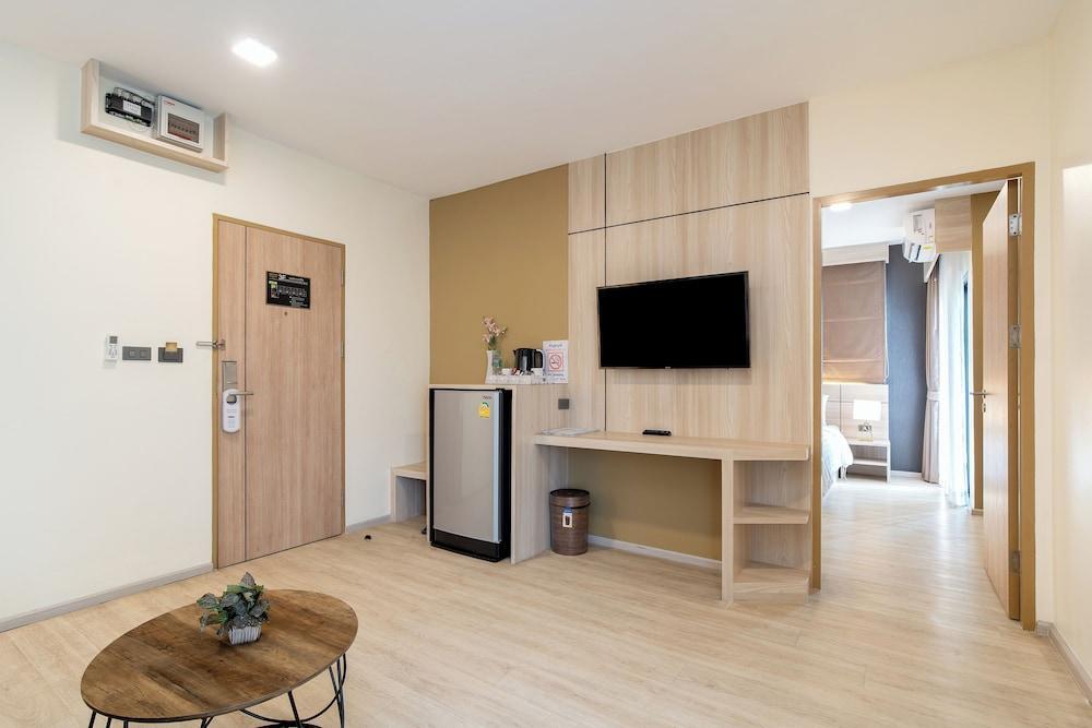 Amanah Bangkok Hotel Room Type - Studio Suite, 1 Bedroom