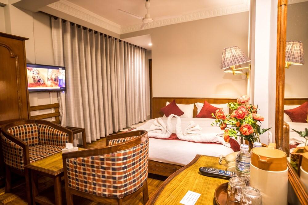 Mystic Homes Hotel and Apartments Room Type - Deluxe Double Room