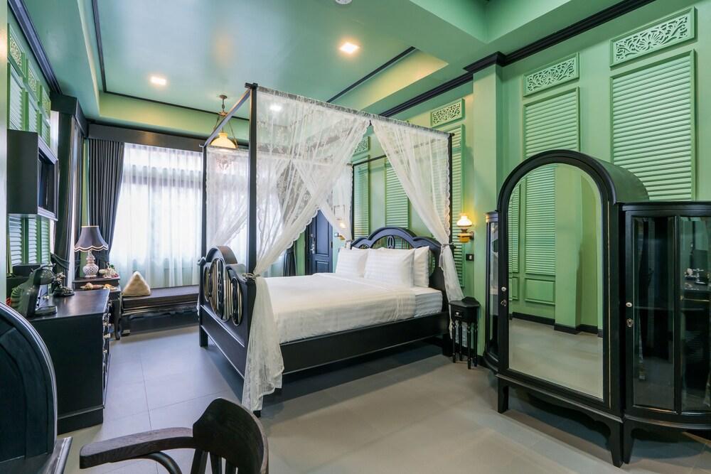De Phanakron Boutique Hotel Room Type - Deluxe Suite, Private Bathroom