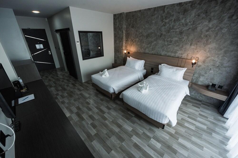 Little Loft Hotel Room Type - Twin Room