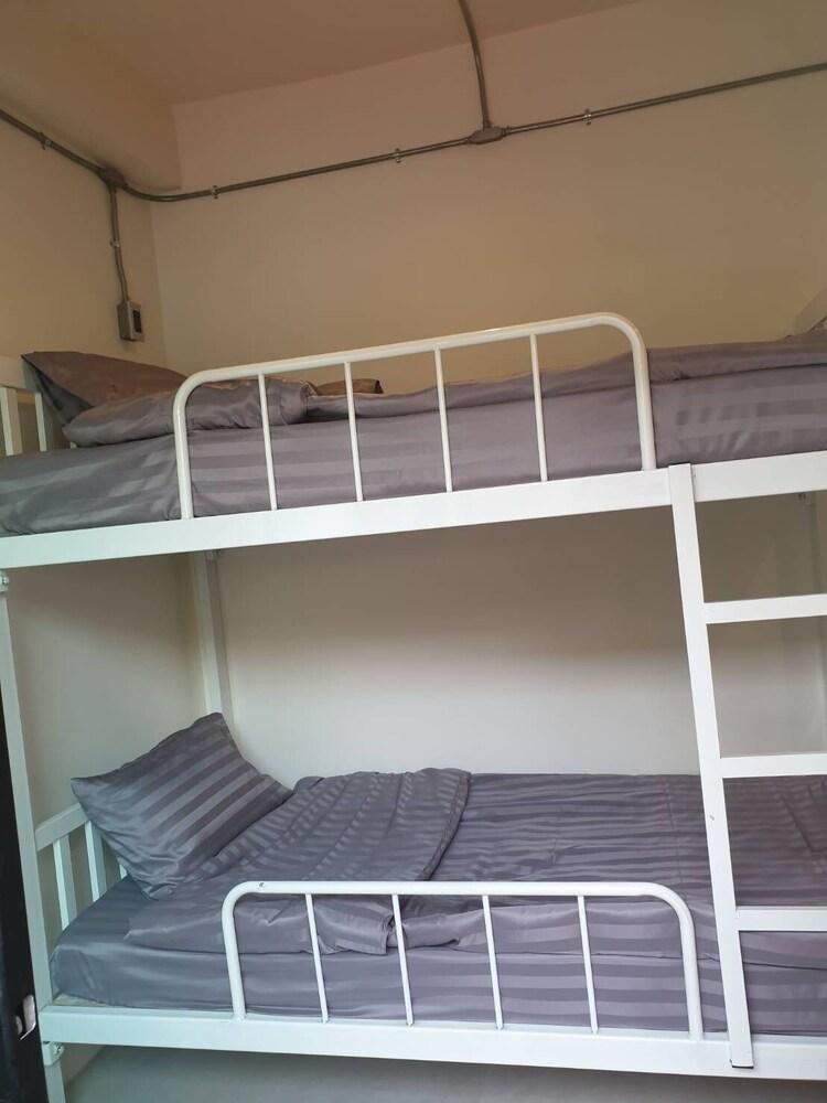 1919hostel Room Type - Comfort Shared Dormitory