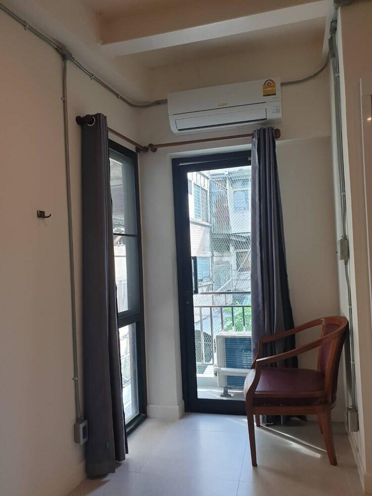 1919hostel - Tap to explore photos