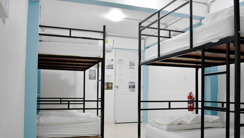 Bodega Bangkok Party Hostel - Adults Only