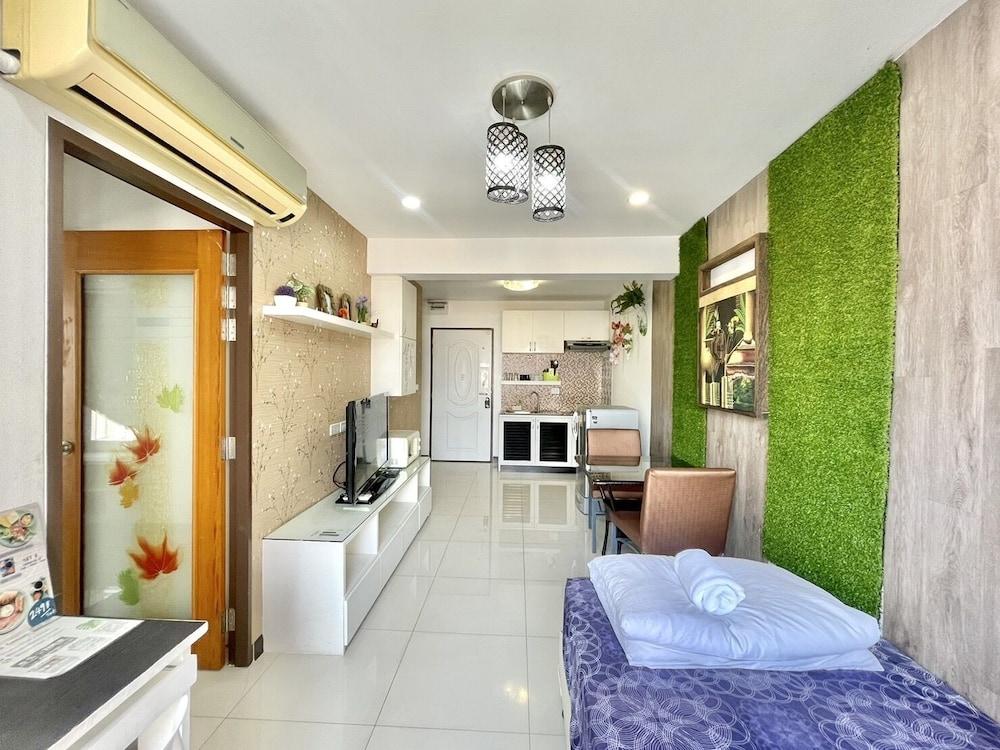 Bangkok Two Bedroom Apartment
