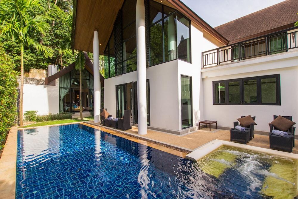 Hidden Pool Villa Room Type - Villa, 4 Bedrooms, Non Smoking, Kitchen