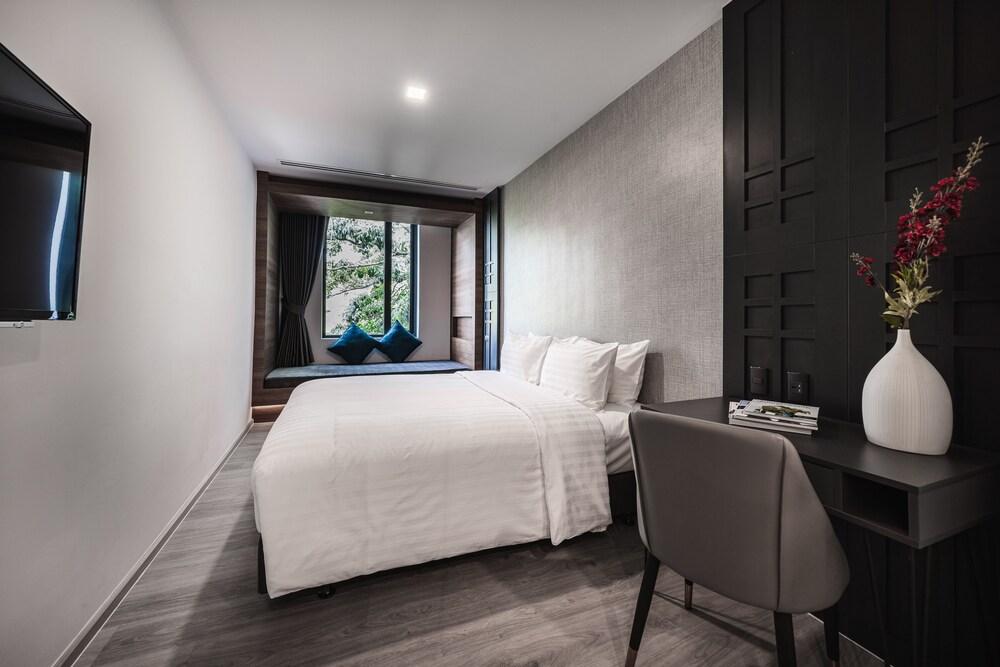VIX Bangkok at Victory Monument Room Type - Superior Double Room