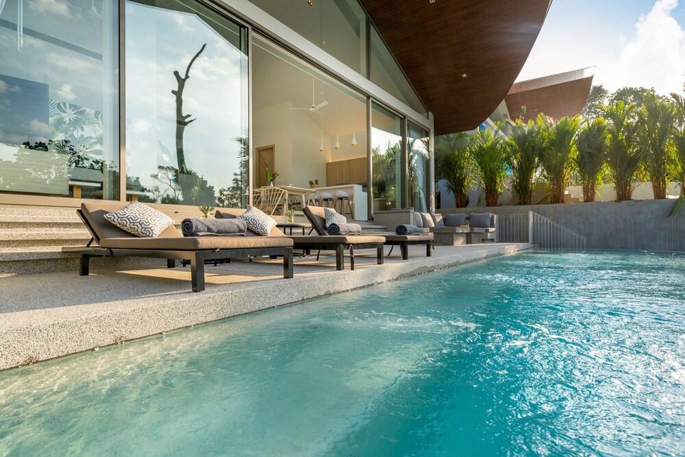 Himmapana Villas - Terraces - Tap to explore photos