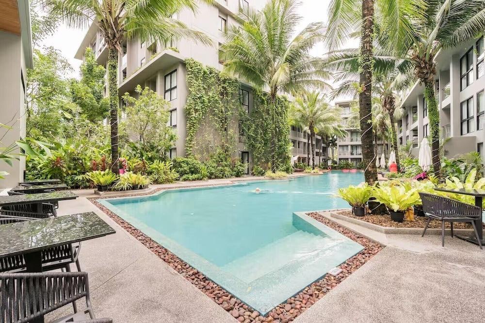 Diamond Condo by Villacarte