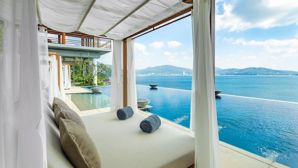 Villa Chelay - Luxury Waterfront Villa - Tap to explore photos