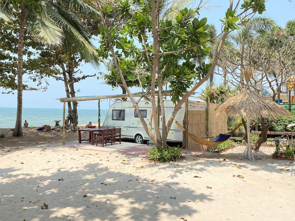 Beach House Camp - Tap to explore photos