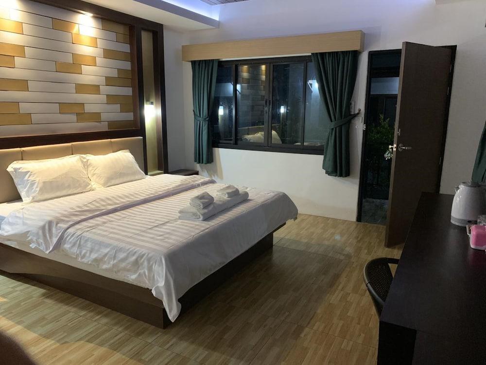 Thalang Resort Room Type - Standard Room