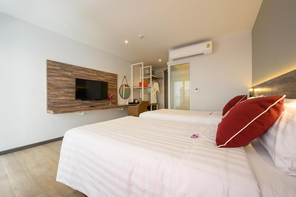 Tour De Phuket Hotel Room Type - Deluxe Double or Twin Room Tour De Phuket Hotel Room Type - Deluxe Double or Twin Room