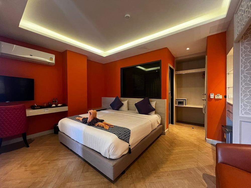 Le Maroc Hotel Patong Room Type - Deluxe Double Room