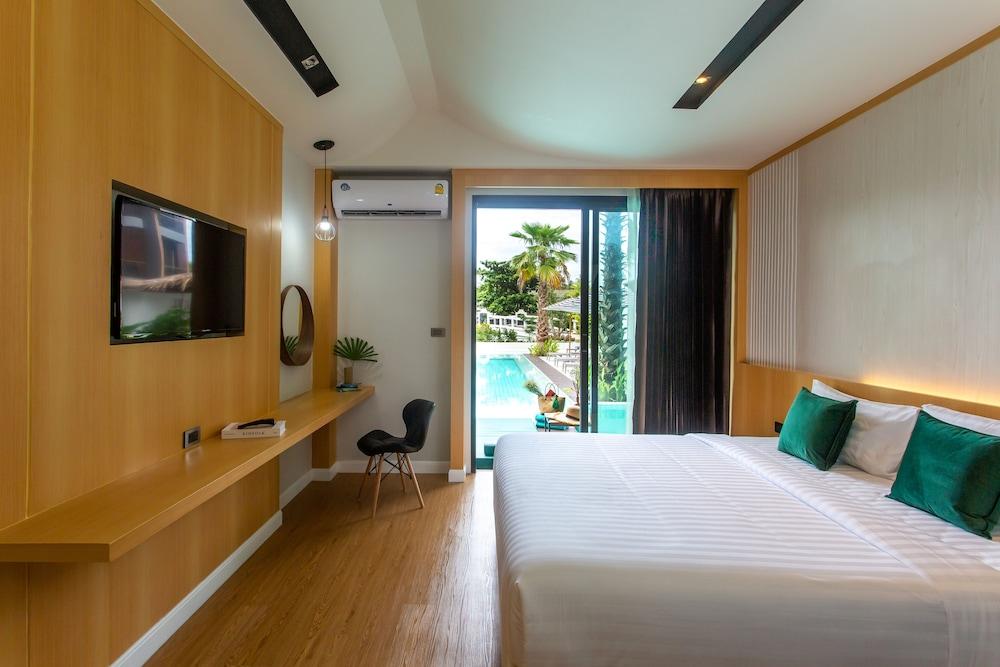 The Canale Samui Resort Room Type - Superior Double Pool Access