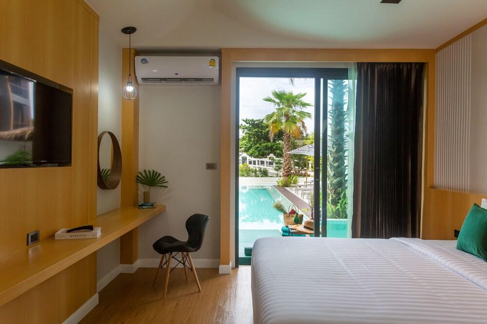 The Canale Samui Resort Room Type - Superior Twin Pool Access