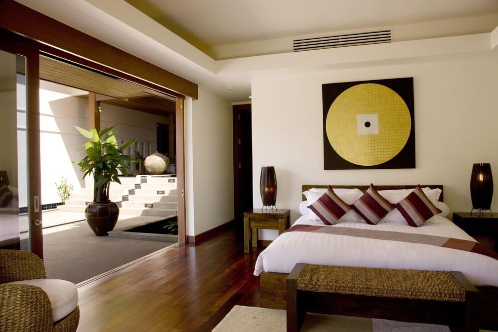 Villa Haineu Room Type - Luxury Villa (5 Bedrooms) Villa Haineu Room Type - Luxury Villa (5 Bedrooms)