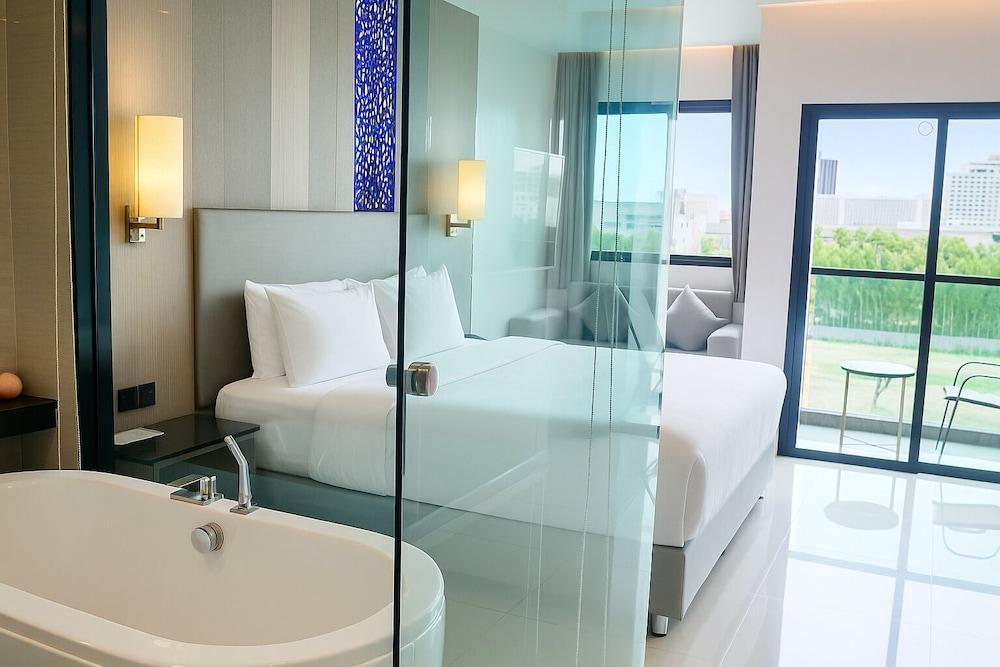 The Tj Hotel Room Type - Suite with Balcony