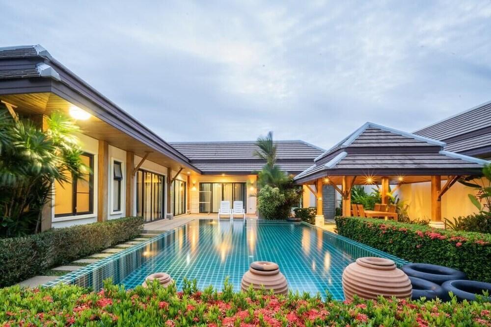 Empylean Modern Thai Villa - Tap to explore photos
