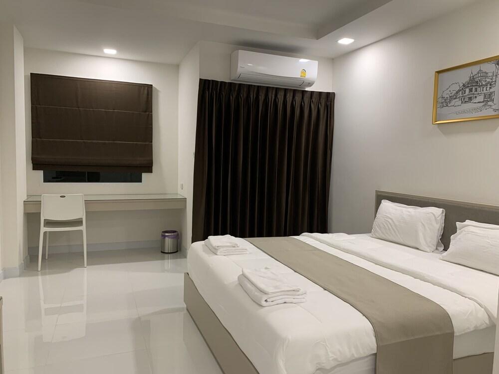Icare Residence & Hotel Room Type - Basic Room