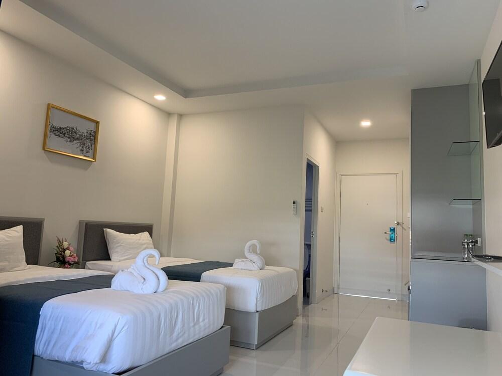 Icare Residence & Hotel Room Type - Superior Twin Room