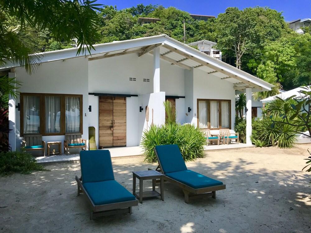 The Mooring Resort Room Type - Beach Front Bungalow
