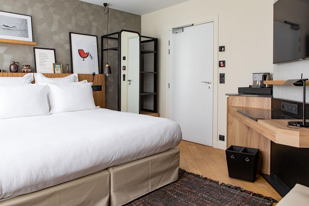 Maison Mère Room Type - Chambre Supérieure Triple Parisienne