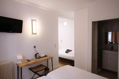 Hôtel L'Amiral Room Type - Triple Room