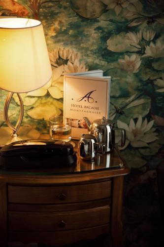 Hotel Arcadie Montparnasse - Tap to explore photos