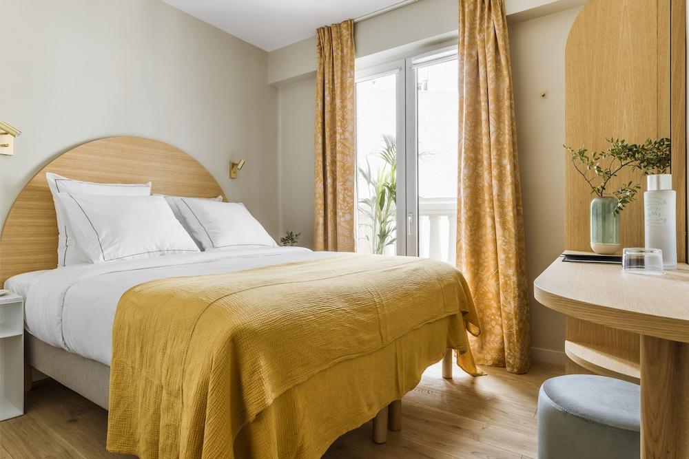Hotel Ami - Orso Hotel Room Type - Standard Double Room (la bonne Amie)
