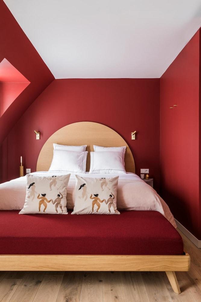 Hotel Ami - Orso Hotel - Tap to explore photos