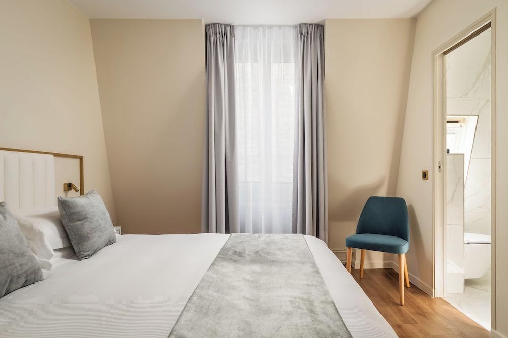 Hôtel Des Deux Avenues Room Type - Family Room Hôtel Des Deux Avenues Room Type - Family Room