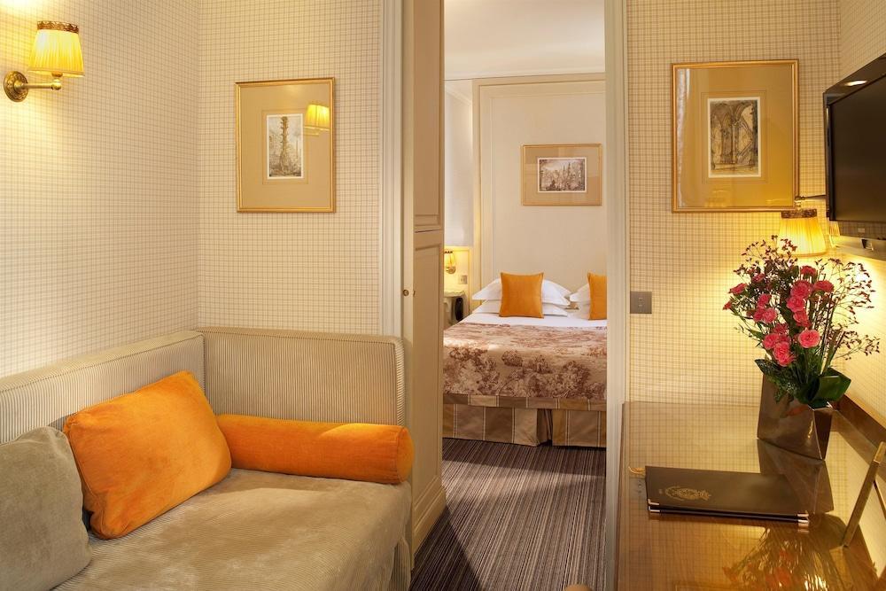 Hotel Au Manoir Saint-Germain Room Type - Triple Room