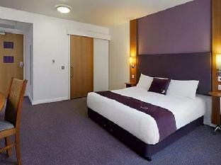 Premier Inn London Southwark Tate Modern - Tap to explore photos