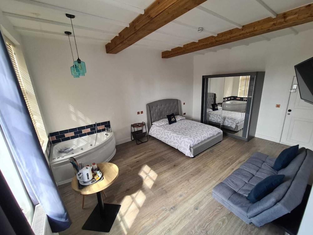 Angel Townhouse Room Type - Superior Suite, Ensuite