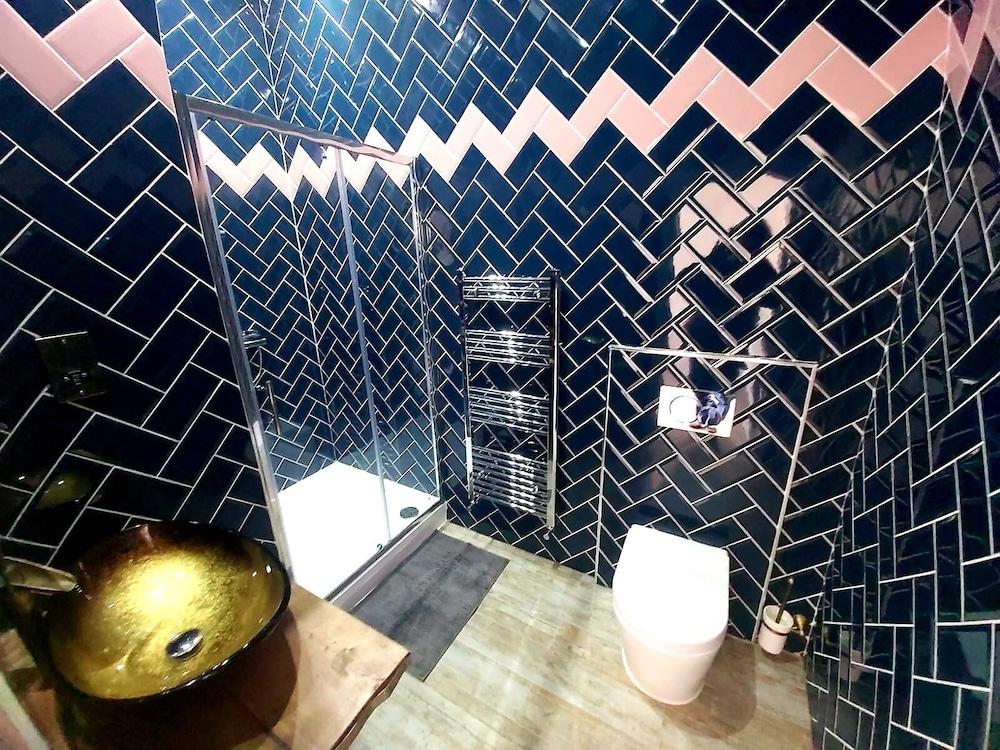 Angel Townhouse Room Type - Luxury Suite, Hot Tub (1st Floor)