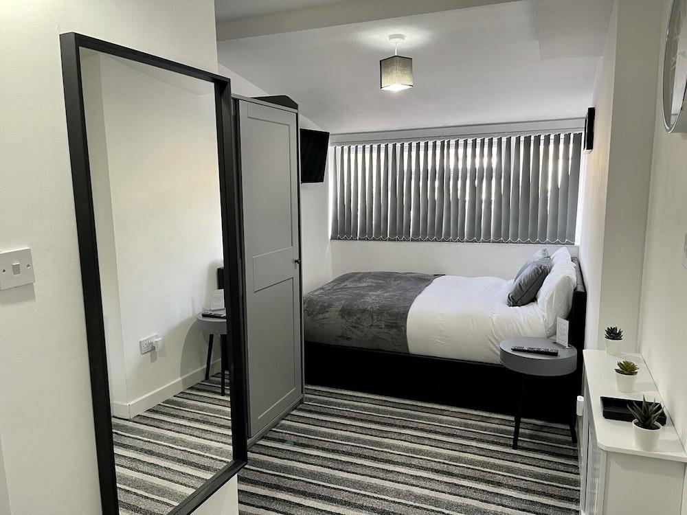 Wisteria Studio Room Type - Standard Studio, Ensuite